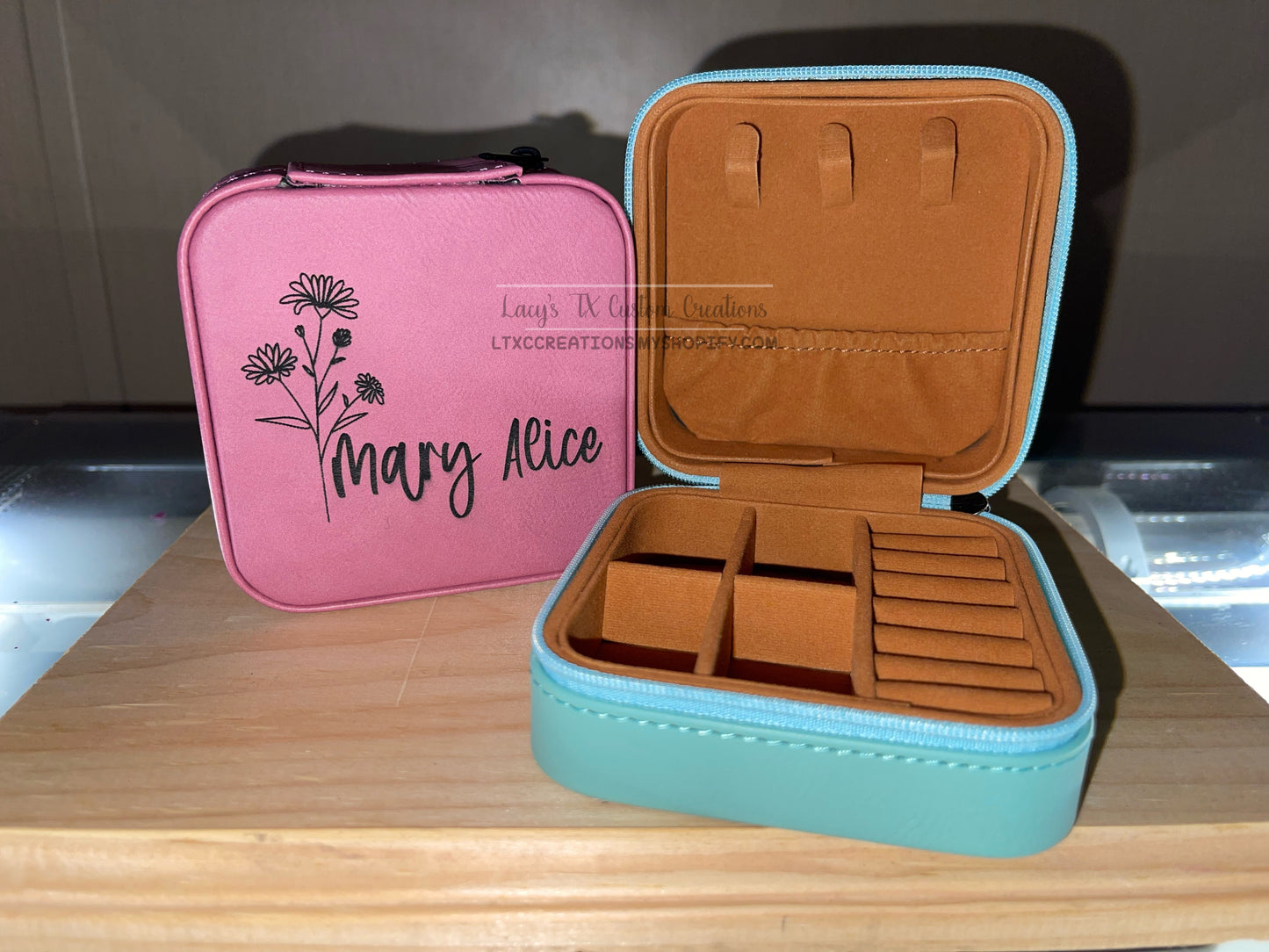 Custom Birth Flower Jewelry Box - Leather Travel Jewelry Case - Square Jewelry Box -Leather Jewelry Organizer - Name Travel Case - Bridal Party Gifts